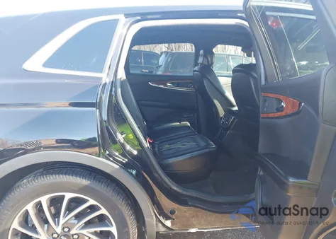 2020 Lincoln Nautilus Reserve z USA, uszkodzony, nr VIN 2LMPJ8KP5LBL16355